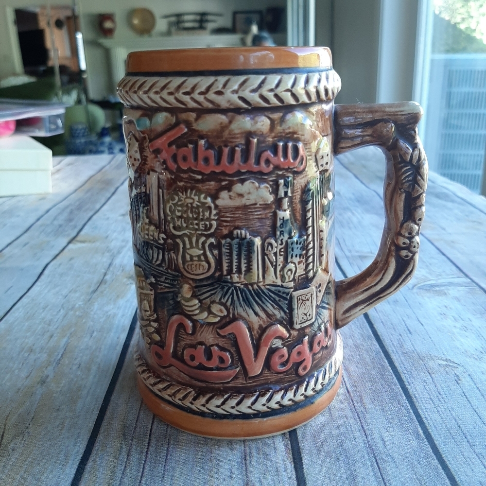 VTG LAS VEGAS CERAMIC SOUVENIR MUG - Picture 8 of 16